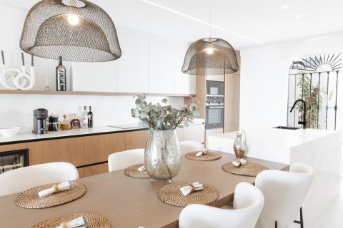 3 bedrooms Penthouse in Hong Phong, Vietnam No. 27564 12