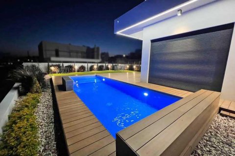 Дом с 4 спальнями в Агиос Афанасиос, Кипр №39866 8