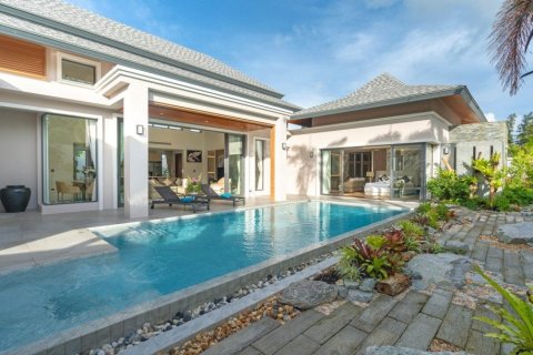 3 bedrooms Villa in Phuket, Thailand No. 96771 1