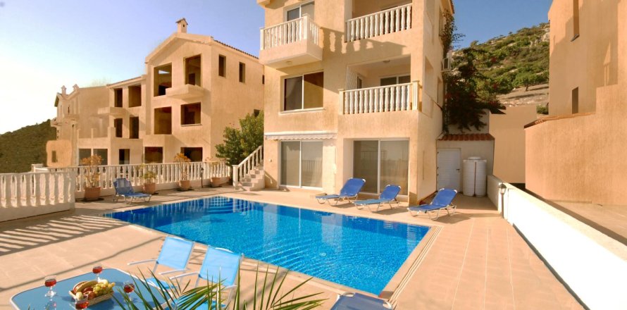 6 chambres Villa à Paphos, Cyprus No. 62452