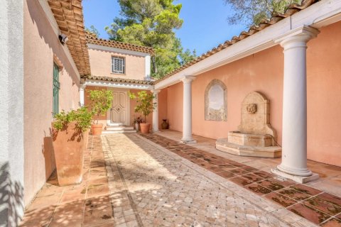 Вилла с 5 спальнями в Муан-Сарту, Франция №70901 9