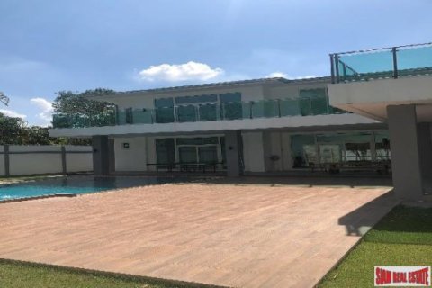 3 bedrooms House in Pattaya, Thailand No. 96613 2