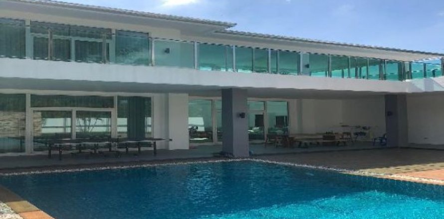 3 bedrooms House in Pattaya, Thailand No. 96613