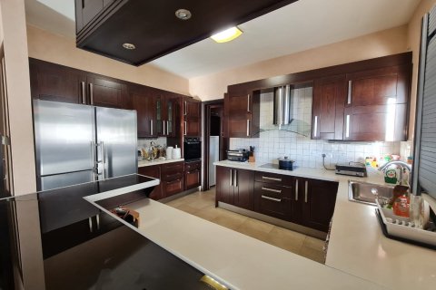 6 bedrooms Villa in Paphos, Cyprus No. 70545 11