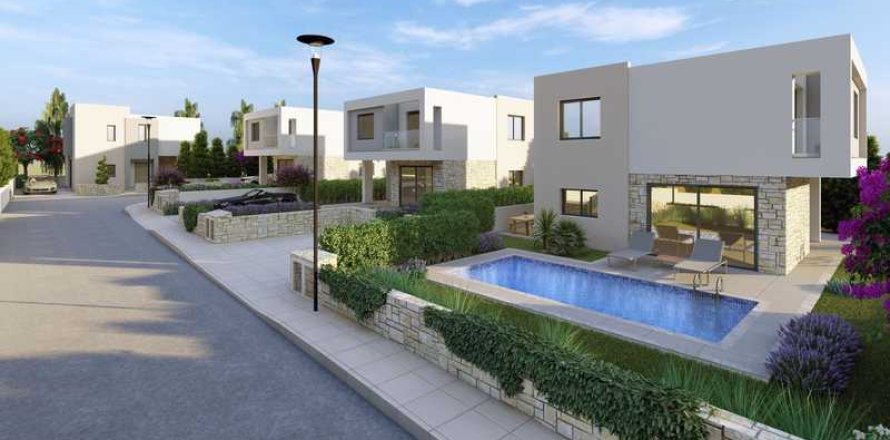 5 bedrooms House in Chloraka, Cyprus No. 100573