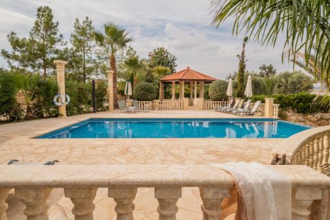4 bedrooms Villa in Paphos, Cyprus No. 106250 12