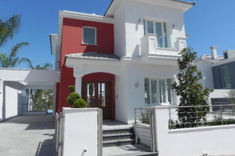 5 dormitorios Villa en Limassol, Cyprus No. 106032 1