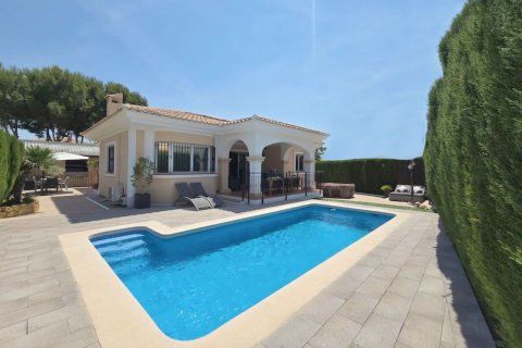4 bedrooms Villa in Alicante, Spain No. 128275