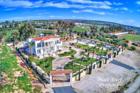 5 bedrooms Villa in Ayia Napa, Cyprus No. 36582 1