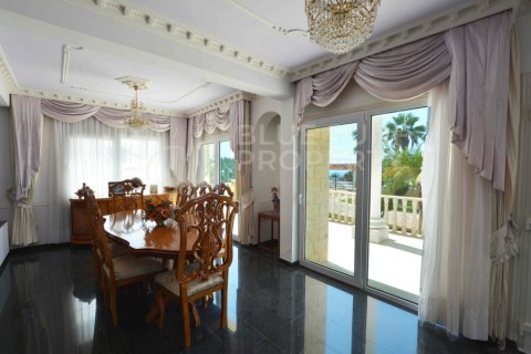 5 bedrooms Villa in Ayia Napa, Cyprus No. 36582 19