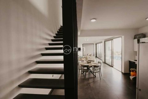 3 dormitorios Villa en Livadia, Cyprus No. 78614 10