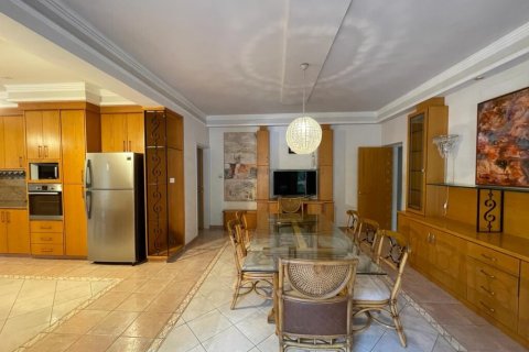 6 rooms Villa in Limassol, Cyprus No. 107082 5