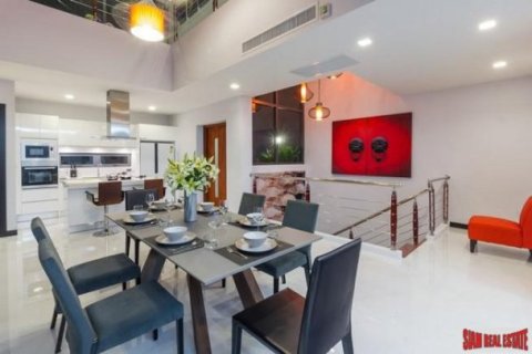 3 bedrooms Villa in Rawai, Thailand No. 95686 15