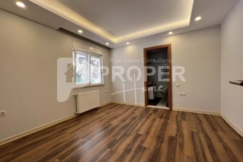 5 rooms Apartment in Thanh Khe, Vietnam No. 22156 8