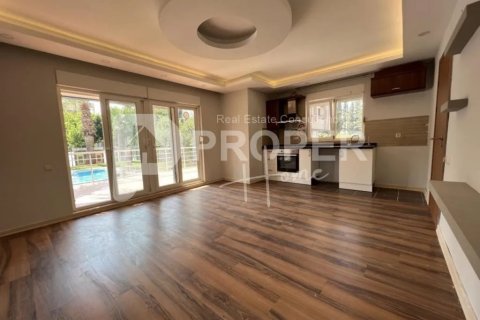 5 rooms Apartment in Thanh Khe, Vietnam No. 22156 6