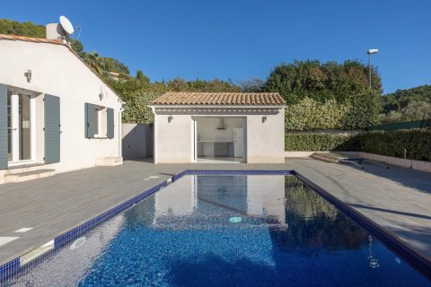 Вилла с 5 спальнями в Вар, Франция №72062 9