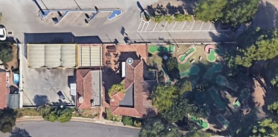 Commercial property in Calonge, Spain No. 99041