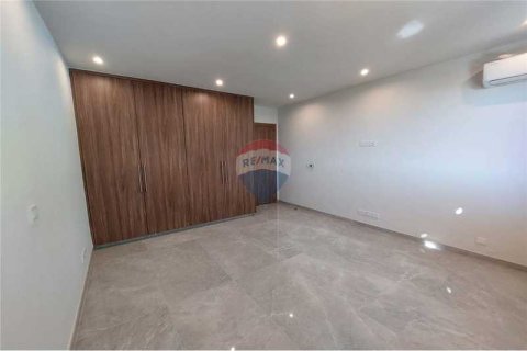 3 bedrooms House in Limassol, Cyprus No. 101678 6