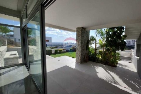 3 bedrooms House in Limassol, Cyprus No. 101678 1