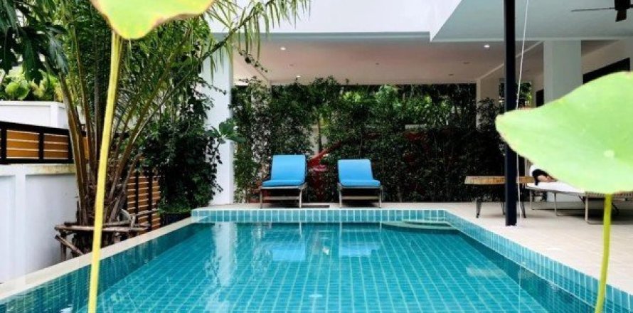 3 bedrooms Villa in Rawai, Thailand No. 97285