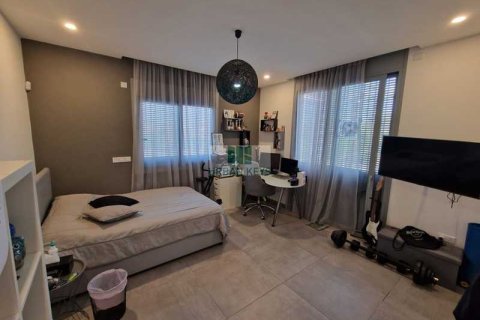 6 bedrooms House in Pano Deftera, Cyprus No. 77969 10