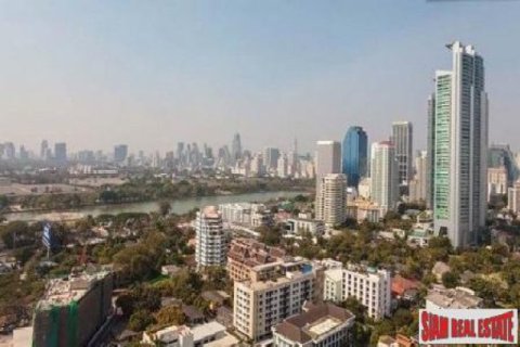 3 bedrooms Apartment in Bangkok, Thailand No. 96809 1