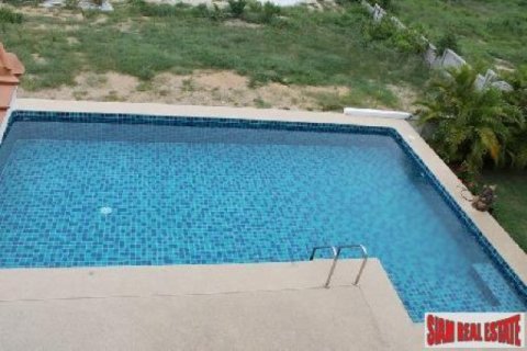 3 bedrooms House in Hua Hin, Thailand No. 95668 3