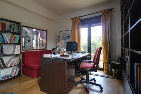Дом с 6 спальнями в Гази, Греция №108513 17