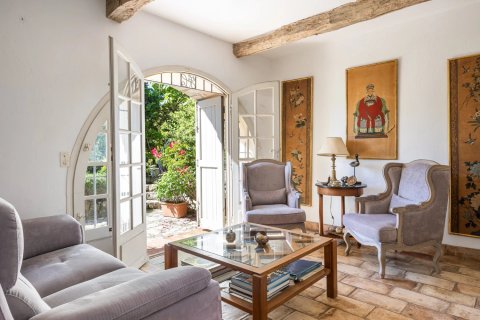 4 dormitorios Villa en Le Bar-sur-Loup, France No. 68733 6