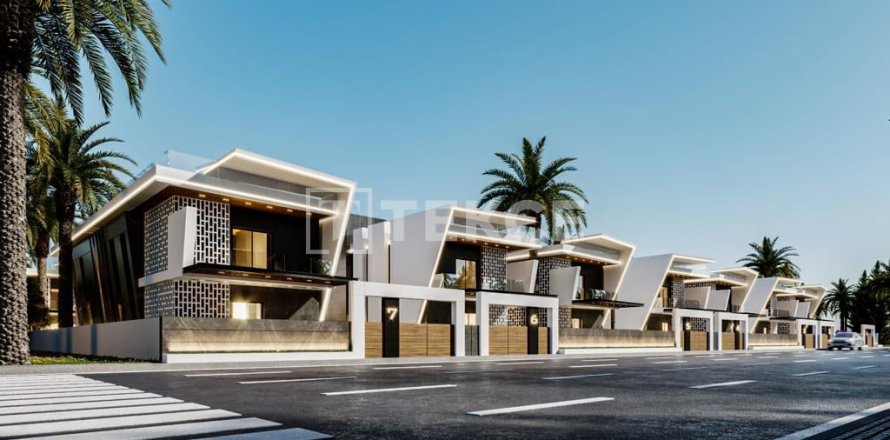 4 bedrooms Villa in Dosemealti, Turkey No. 13000