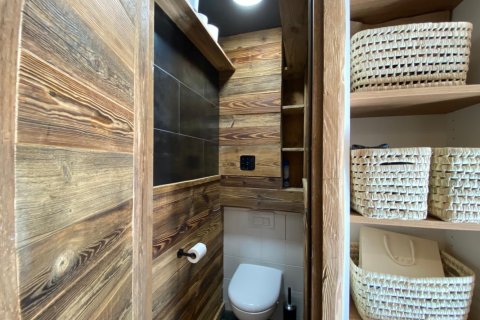 2 bedrooms Apartment in Val-d'Isere, France No. 99400 8