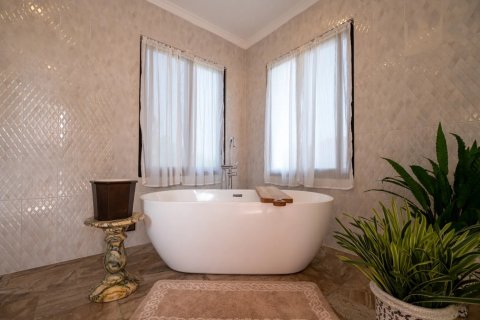 4 bedrooms House in Chiang Mai, Thailand No. 98058 18