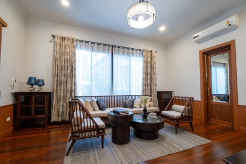 4 bedrooms House in Chiang Mai, Thailand No. 98058 2