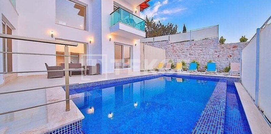 3 dormitorios Villa en Kas, Turkey No. 92756