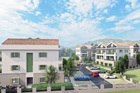 2 bedrooms Apartment in Tivat, Montenegro No. 104719 1