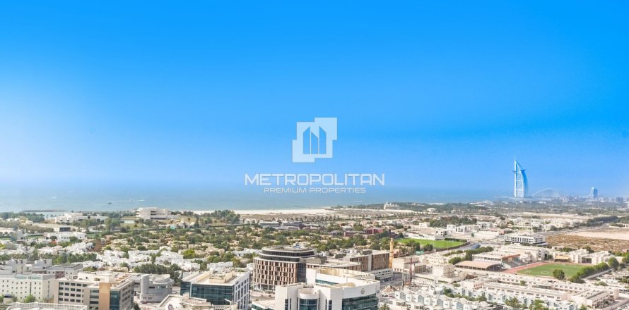 Квартира с 4 спальнями в Dubai Internet City, ОАЭ №94457