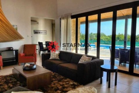 3 bedrooms Villa in Maroni, Cyprus No. 82421 4