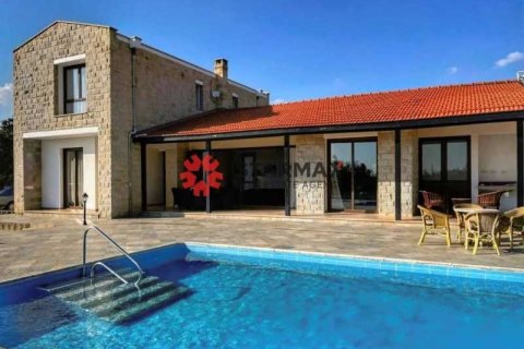 3 bedrooms Villa in Maroni, Cyprus No. 82421 1