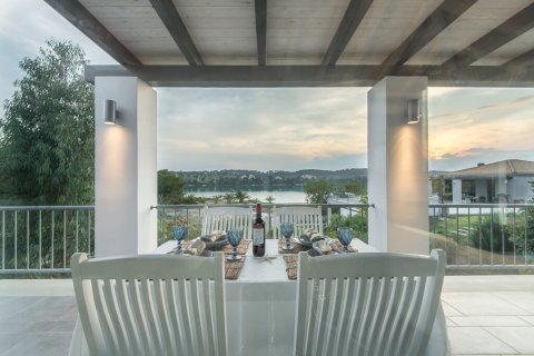 Дом с 3 спальнями в Арголида, Греция №60340 2