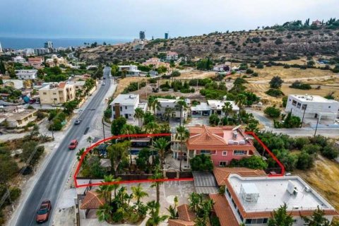 Дом с 4 спальнями в Агиос Тихонас, Кипр №84107 2