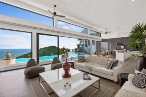 4 bedrooms Villa on the Chaweng Beach, Thailand No. 95944 17