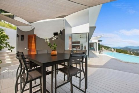 4 bedrooms Villa on the Chaweng Beach, Thailand No. 95944 22