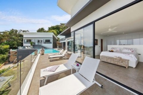 4 bedrooms Villa on the Chaweng Beach, Thailand No. 95944 21