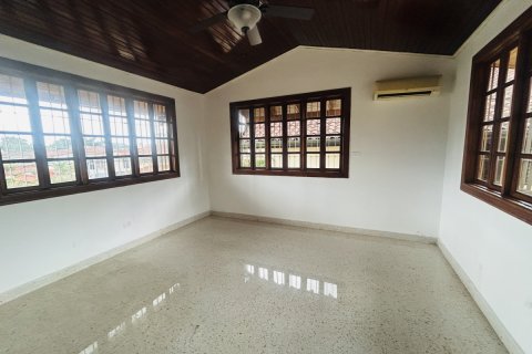 3 bedrooms House in Panama City, Panama No. 110431 16