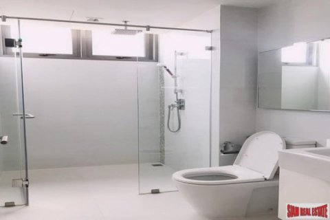 2 bedrooms Apartment in Bangkok, Thailand No. 96945 13