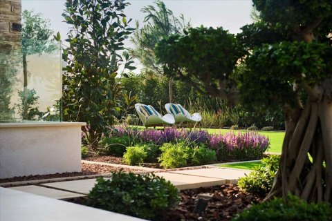 5 bedrooms Villa in Larnaca, Cyprus No. 105616 13