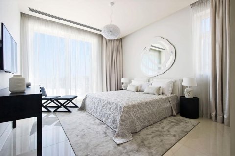 5 bedrooms Villa in Larnaca, Cyprus No. 105616 1