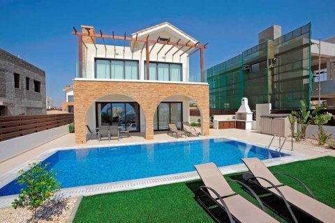 5 bedrooms House in Ayia Napa, Cyprus No. 81264 3