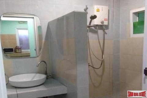 14 bedrooms Land in Krabi, Thailand No. 96296 9