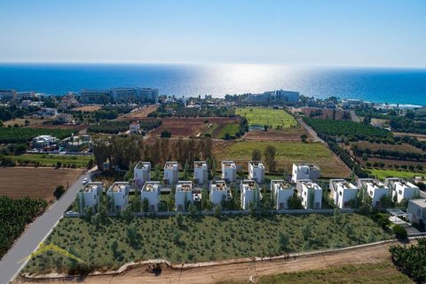 3 bedrooms Villa in Chloraka, Cyprus No. 39130 3